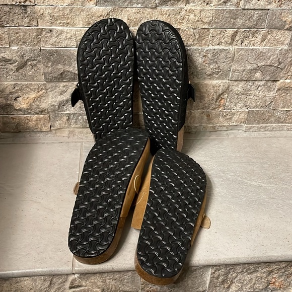 Designer Look Black and Tan Mules - Picture 7 of 7